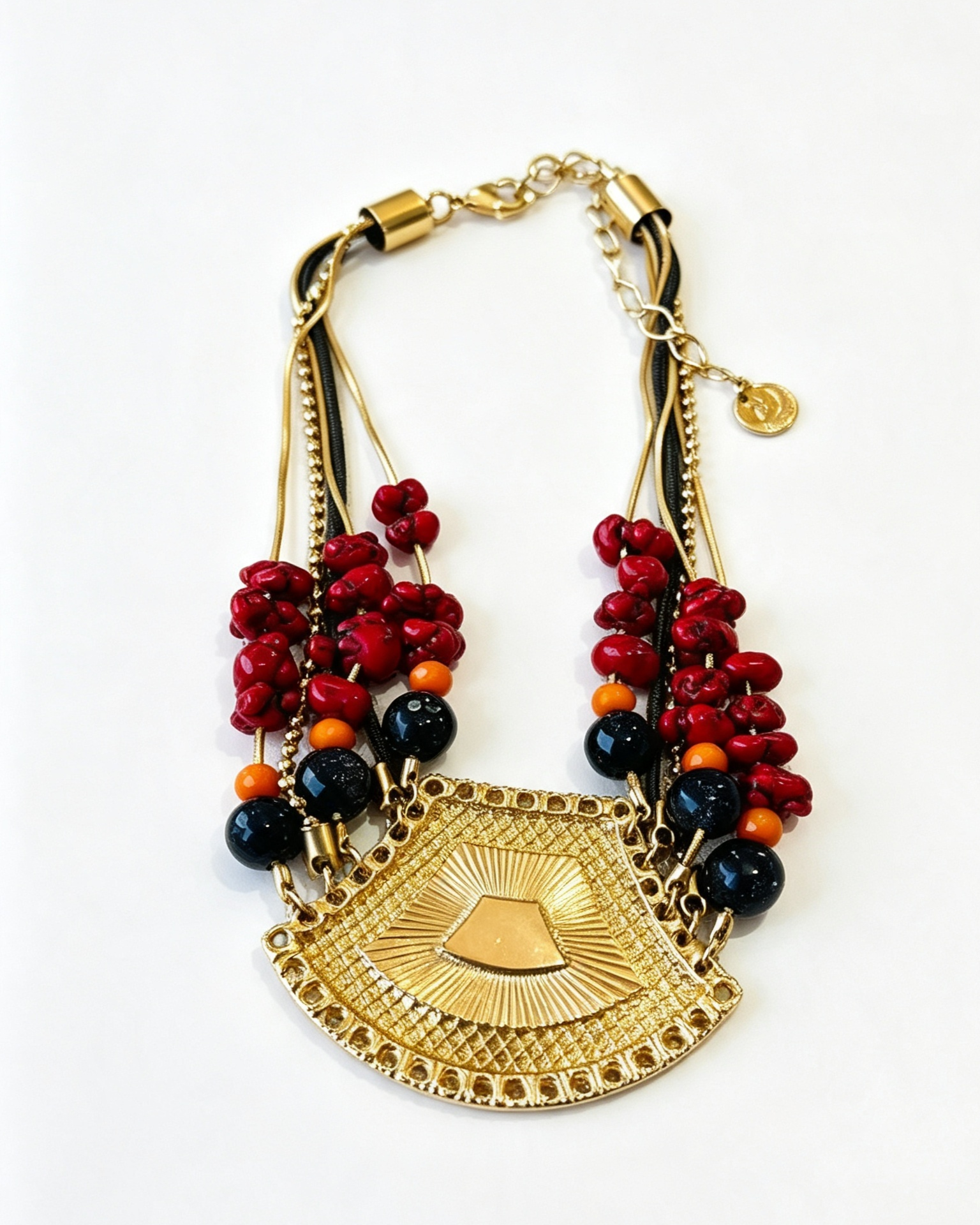 Colar acervo Paula coral vermelho, pedra Estrela  e metais banhados em ouro e ouro velho 2