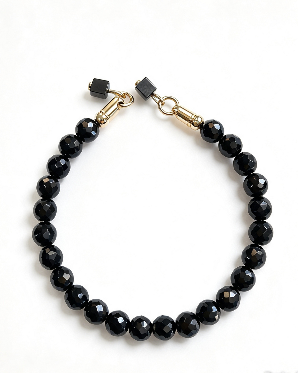 Pulseira Dandara pedras Ônix 6mm  e metais banhados em ouro 2