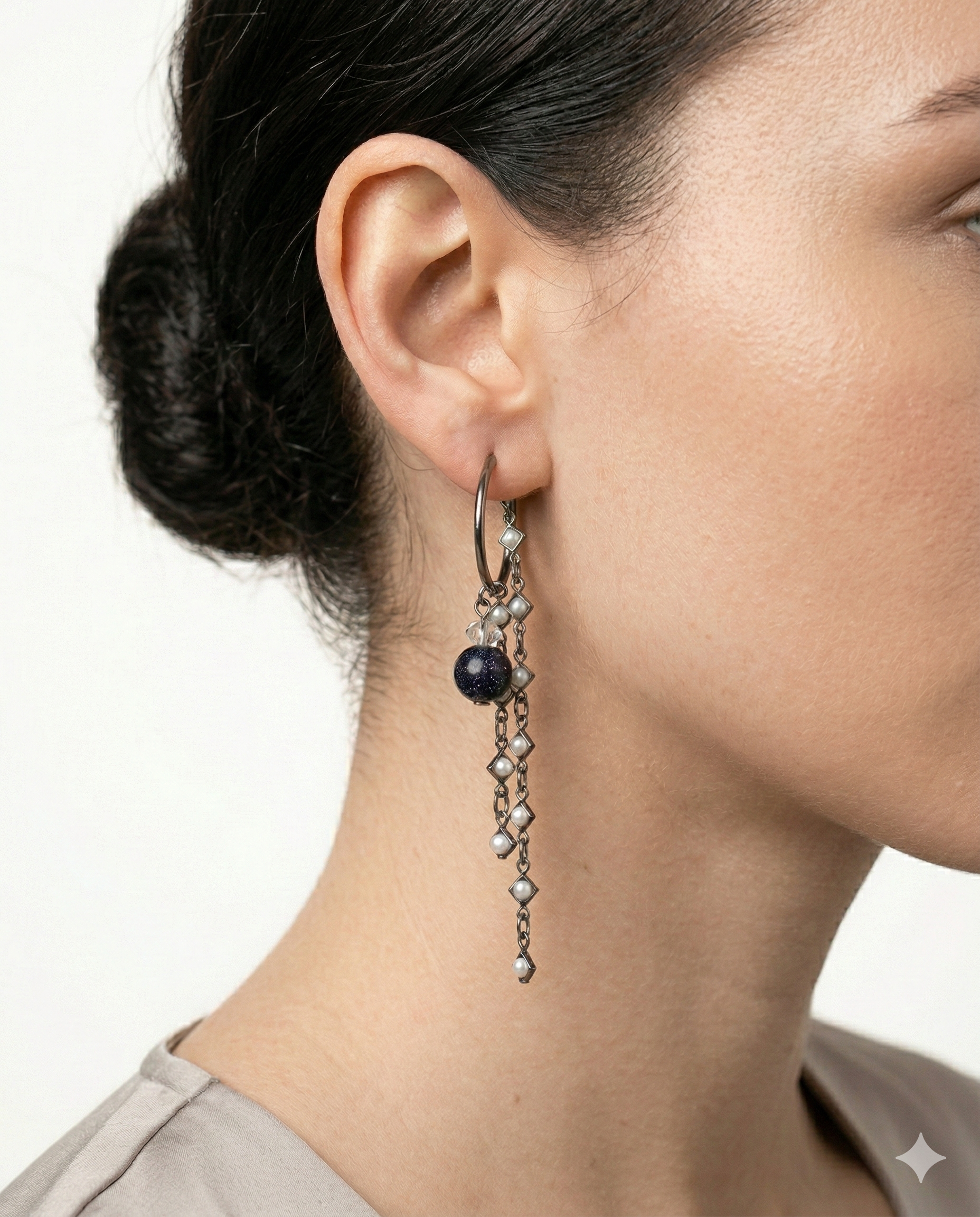 Brinco June argola, corrente pérolinha, esfera pedra Estrela e metais banhados paládio