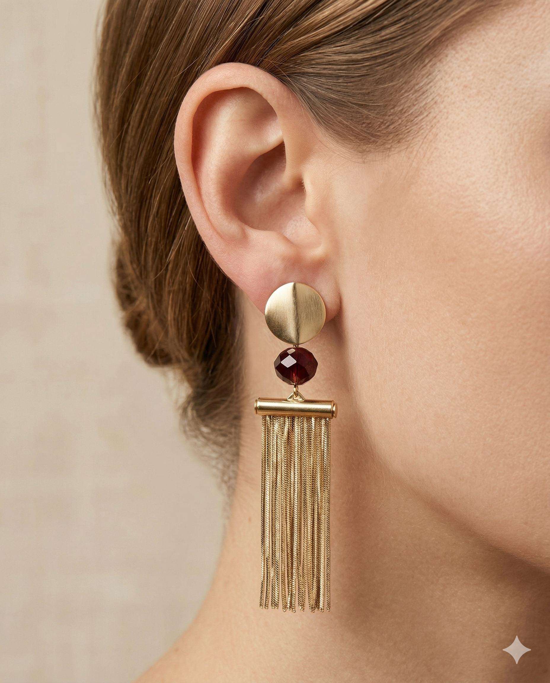 Brinco Myra cristal roxo e metais banhados em ouro