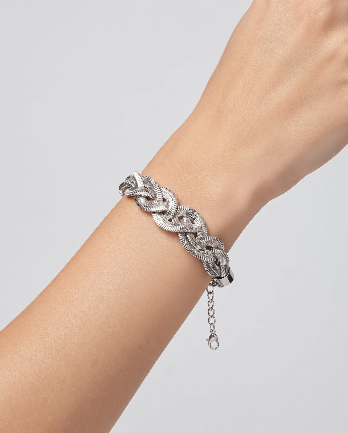Pulseira acervo Paula trança de corrente metal grossa 1