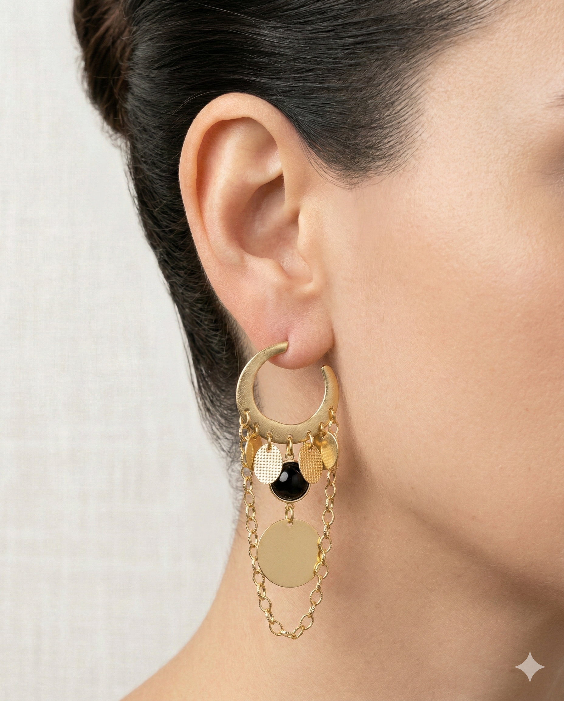 Brinco Maggie argola pedra Ágata e metais banhados em ouro