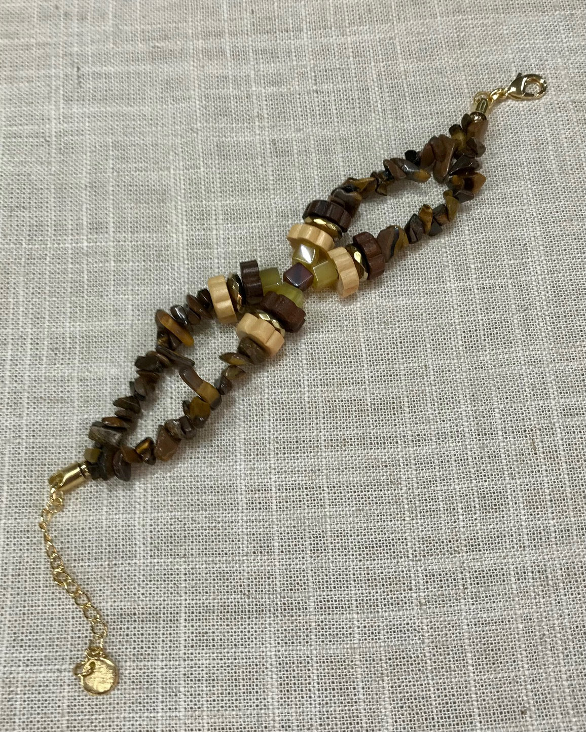 Pulseira Jessie olho de tigre em cascalho, Ágatas, madeiras e metais banhados em ouro 2