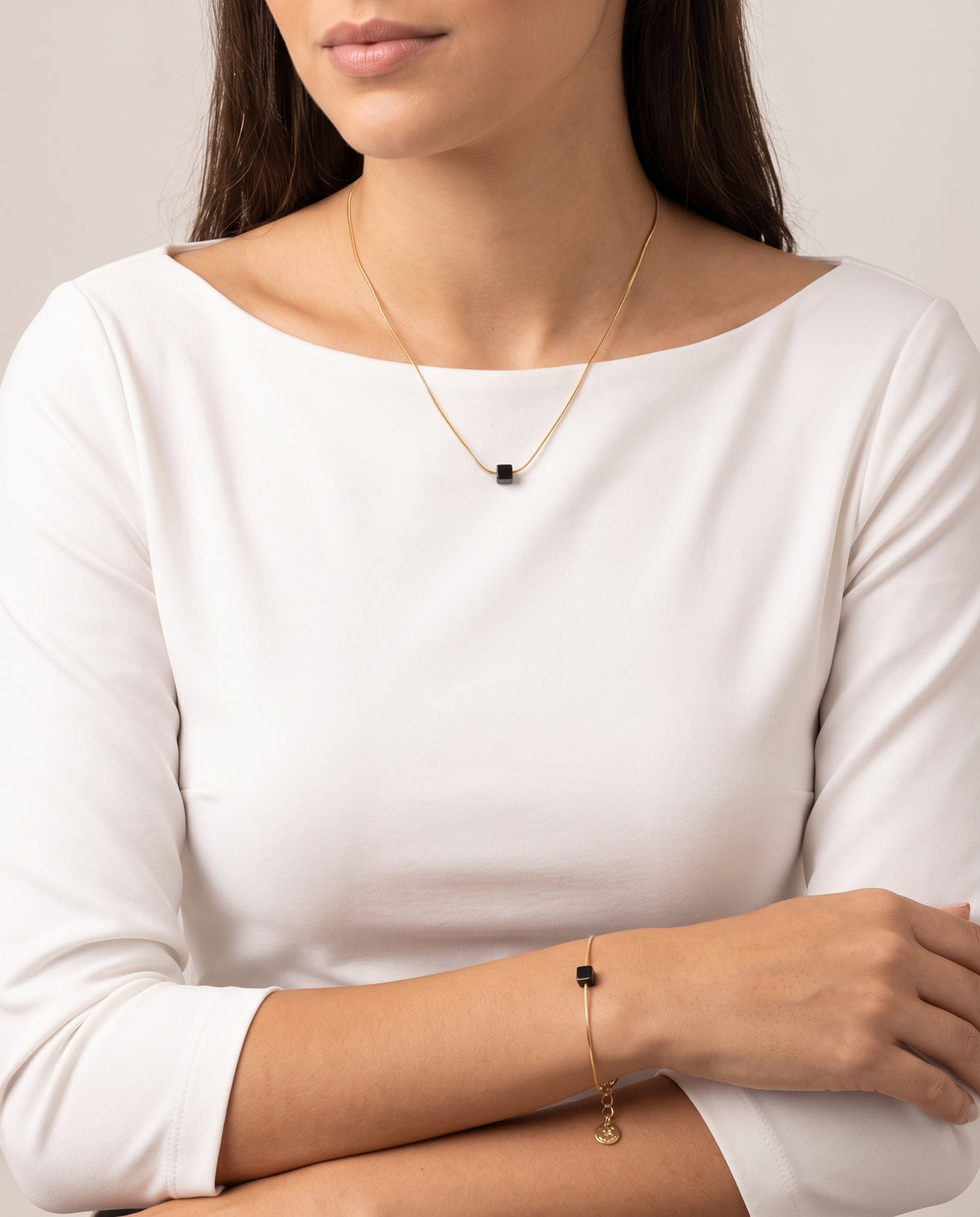 Conjunto colar e pulseira Kelly cubinho pedra Ágata, banhado em ouro